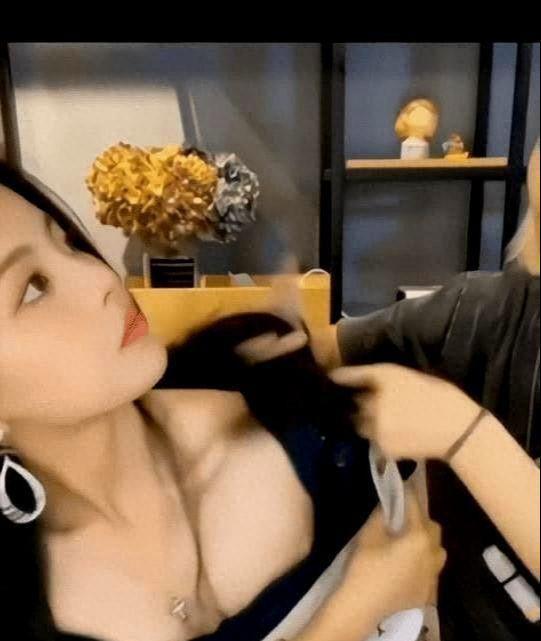 国产白天走光在线视频,揭秘网络直播的尺度边界