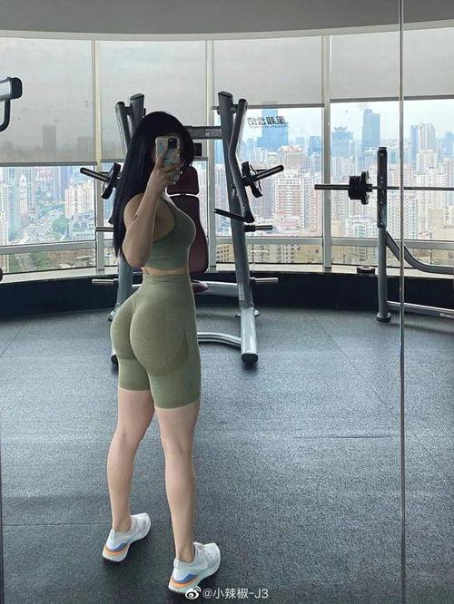 身材国产美女图片在线看,身材曼妙，魅力四溢